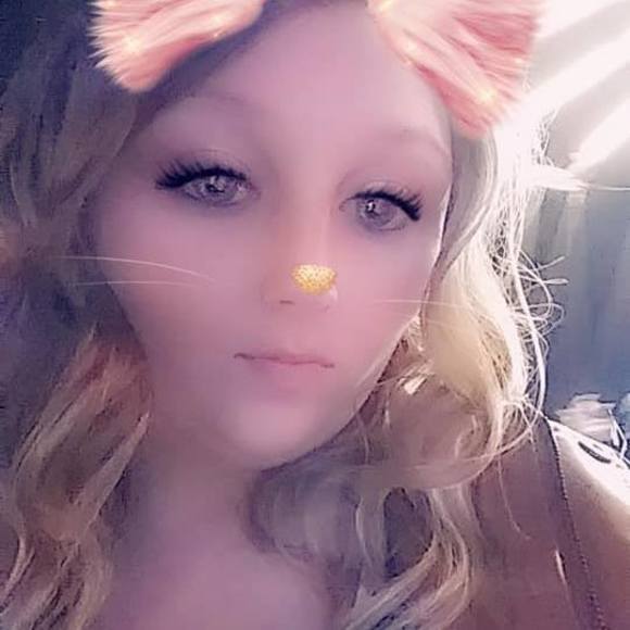 Meet your Posher, Cassie - Picture 1 of 1